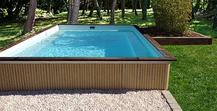 ZENDO, piscine béton revêtue de bambou