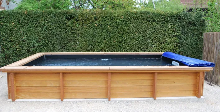 Le « tout exotique » chez Wood-Line, gage de longévité de votre piscine bois