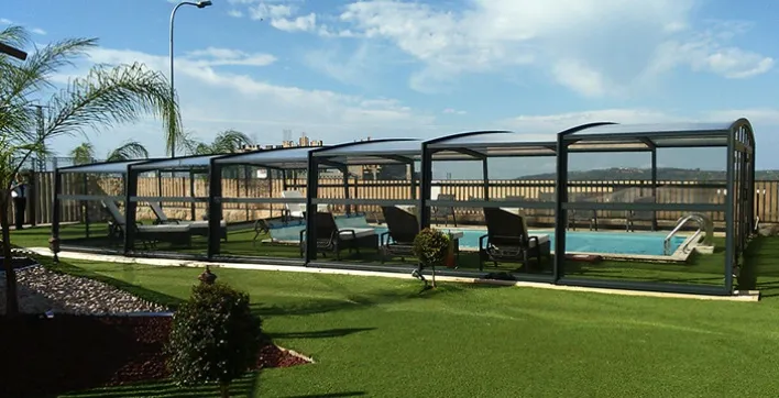 Abri haut d’Azenco : une véranda pour votre piscine