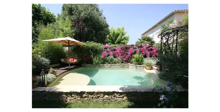 La piscine ultra-compacte de Diffazur, mini piscine ou maxi spa