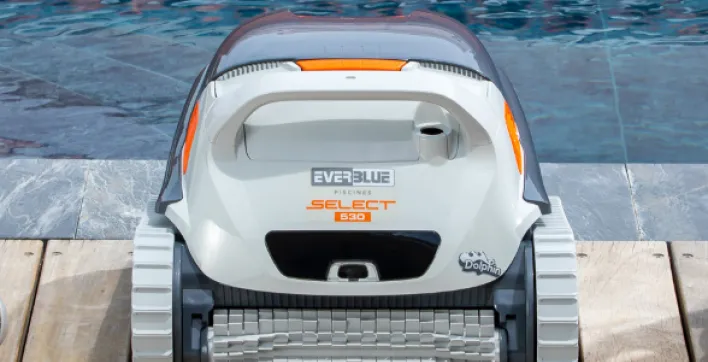 Robot de piscine : La marque Everblue met en place une offre « service compris »