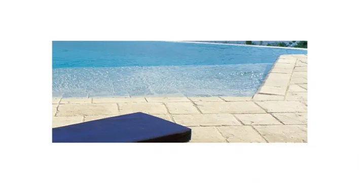 Enfin des margelles prévues pour les piscines équipées de volet roulant hors-sol !