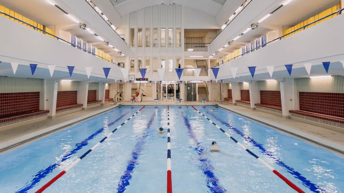 Paris : une piscine emblématique fait son retour