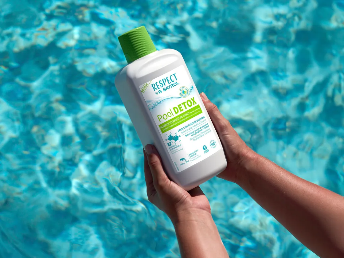 Crème solaire, eau trouble... Bayrol solutionne votre problème.