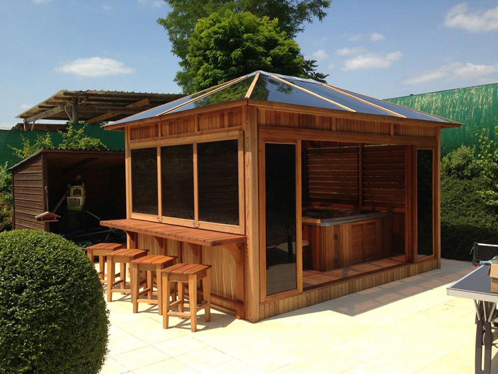 Un gazébo plein de charme pour abriter votre spa Equipement