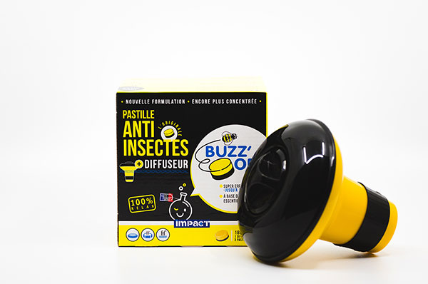 Buzz off, le repousse insectes pour piscine