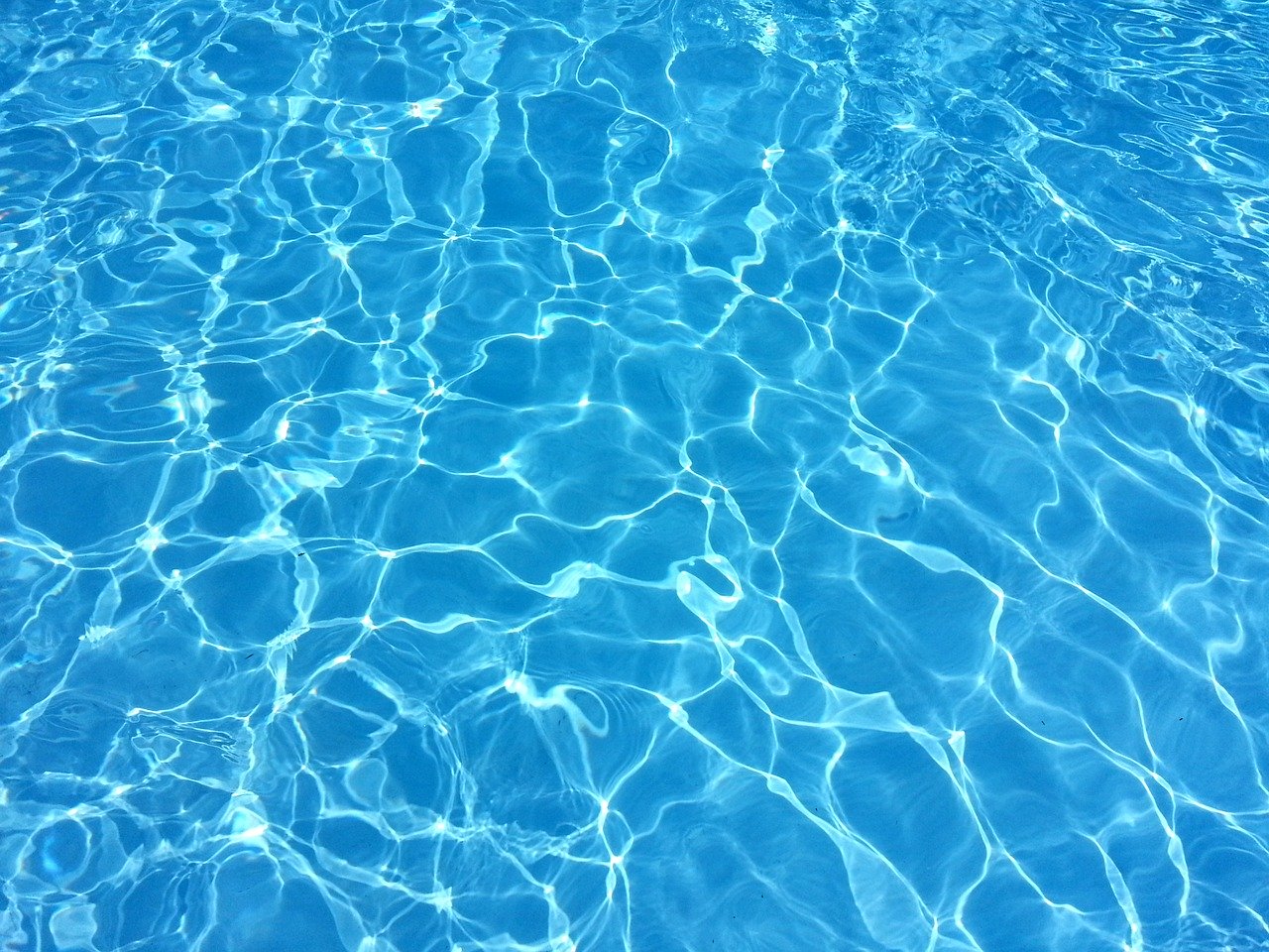 Est-ce que construire sa piscine requiert une déclaration de travaux ?
