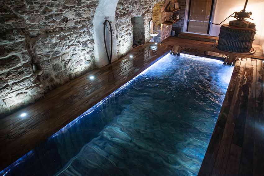 chambre d'hôtes avec piscine intérieure Provence