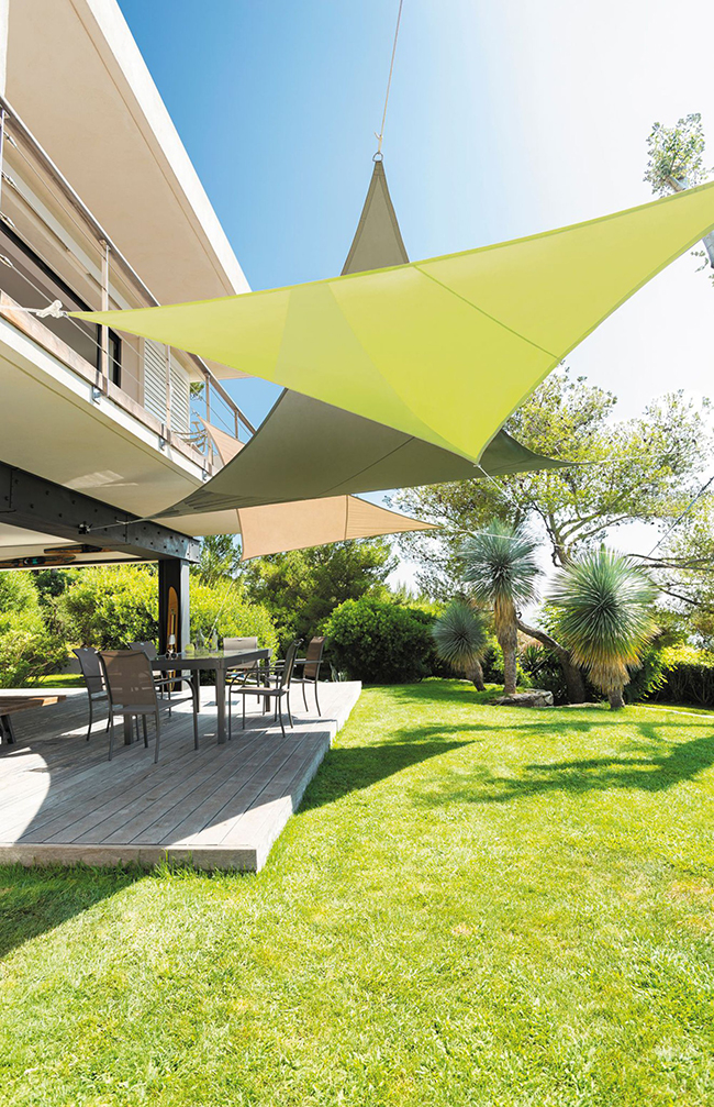 Décorer sa terrasse avec des voilages