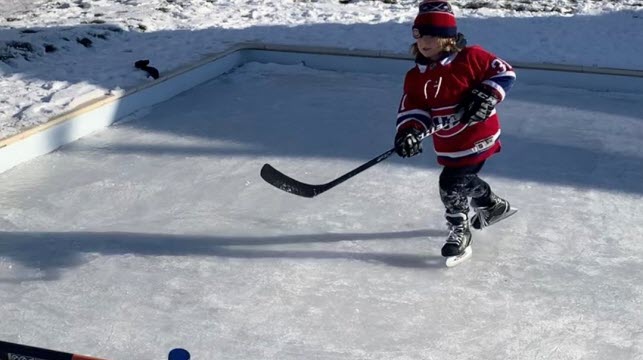 En Alsace, les piscines deviennent des patinoires