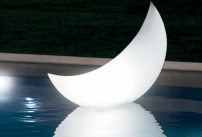 Lune lumineuse flottante pour ambiance piscine
