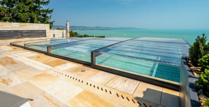 Prévoir un abri dès le projet de construction de votre piscine