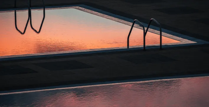 Bien choisir l’éclairage de sa piscine avec le configurateur CCEI
