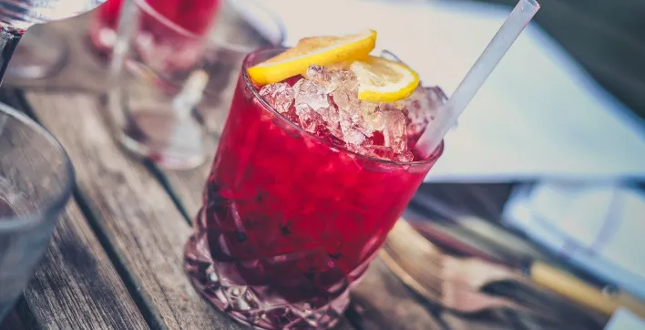 Les boissons de l’été à siroter au bord de la piscine