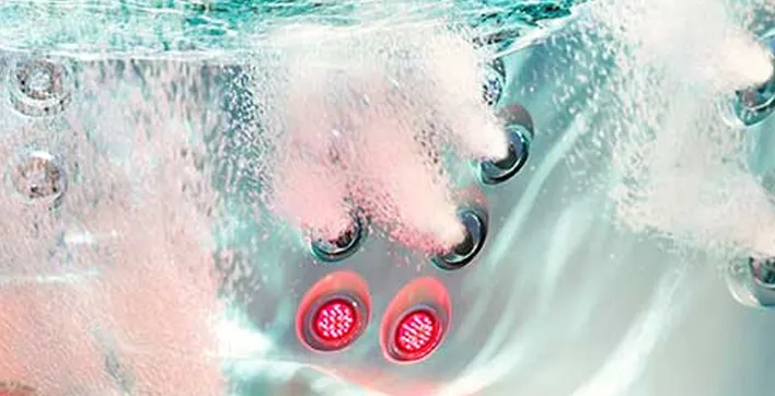 Nouvelle collection de spas J-LX® de Jacuzzi® : combinaison de thérapies de bien-être