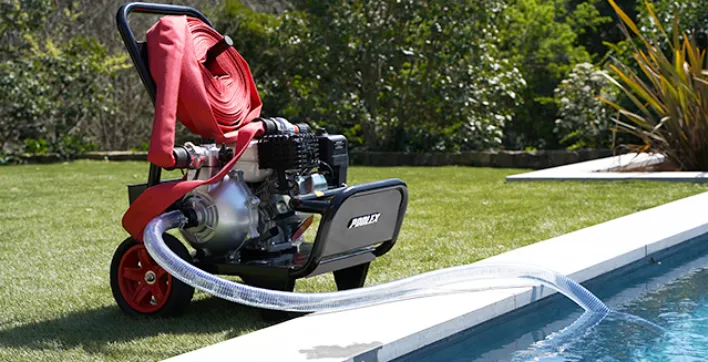 Pool Sam : la lance anti-incendie pour les propriétaires de piscines