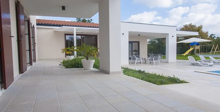 Une nouvelle ligne de pierres naturelles Bradstone pour aménager votre terrasse