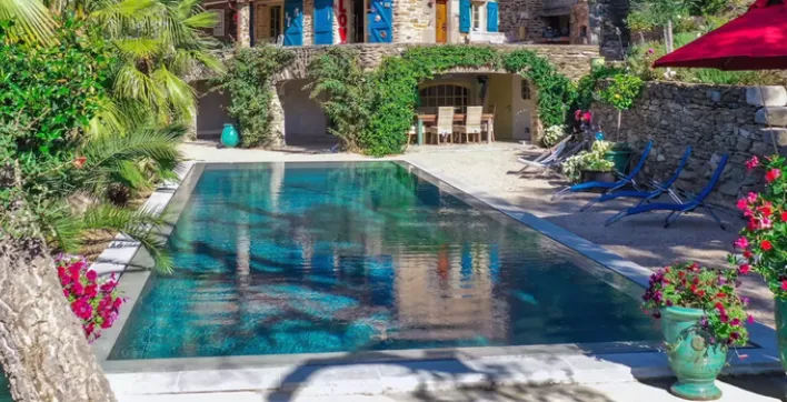 Diffazur : des piscines enterrées en béton armé, synonymes d’élégance et de solidité