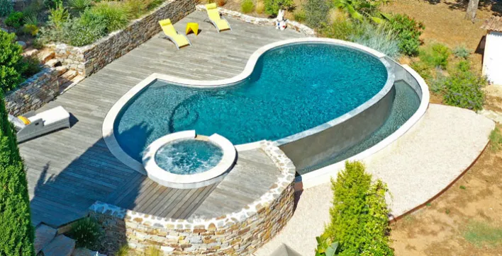 La plus belle piscine de France a été choisie par les internautes !