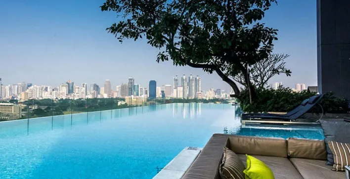 Un tour des plus belles piscines à débordement de Bangkok !