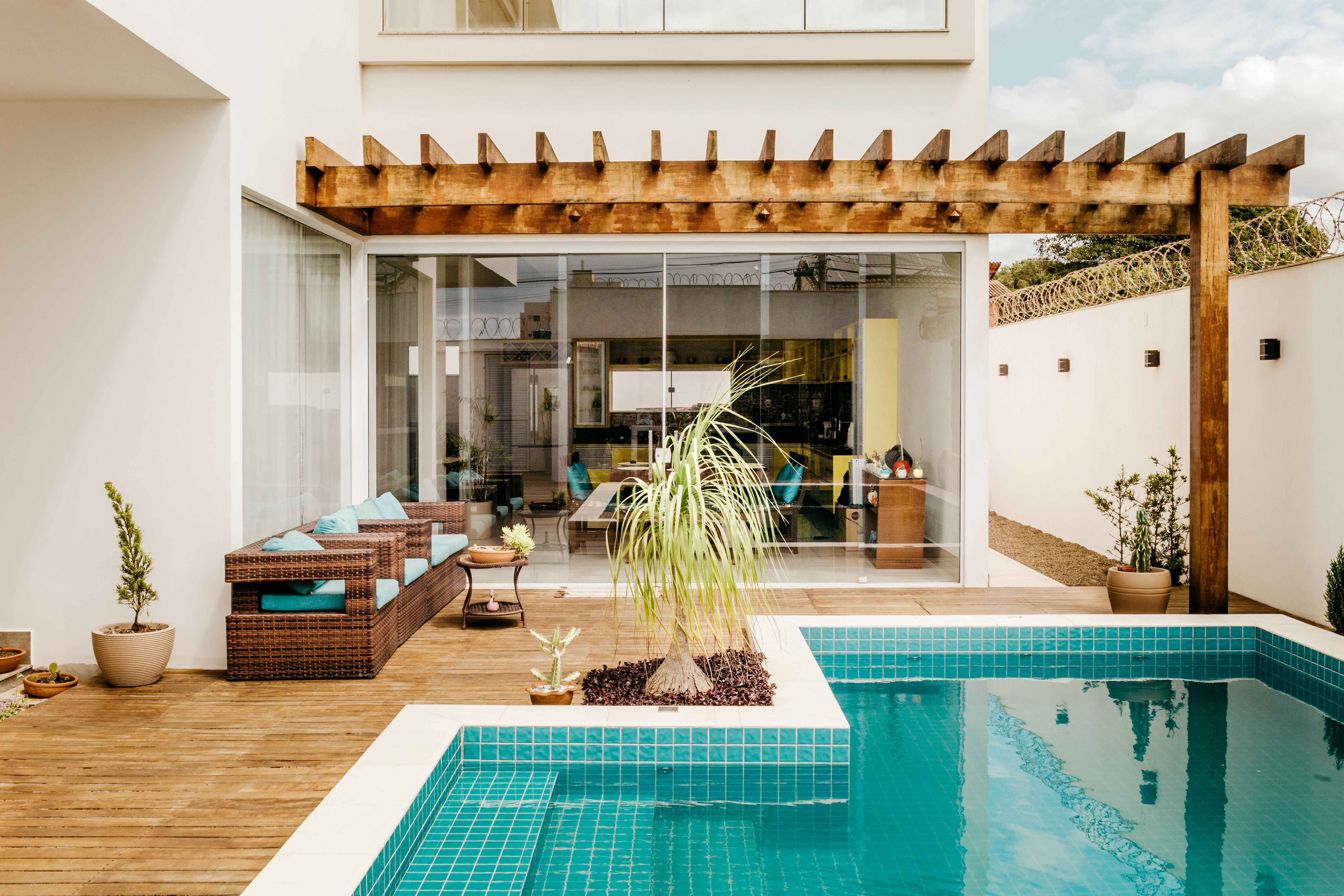 Renover sa terrasse pour en profiter dès le printemps