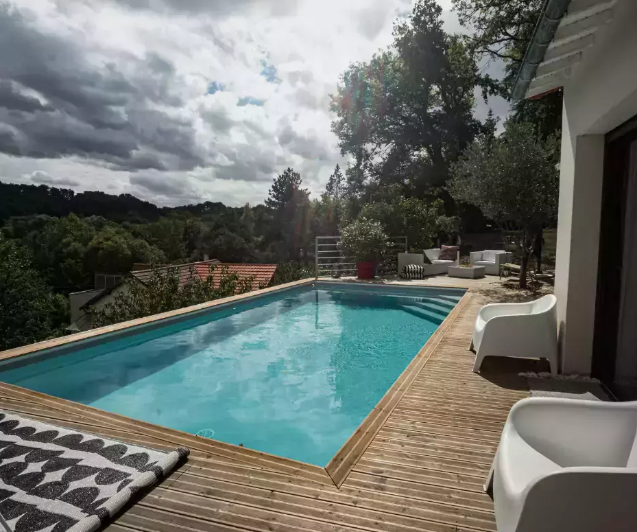 Une piscine construite en hauteur signée Piscines de France