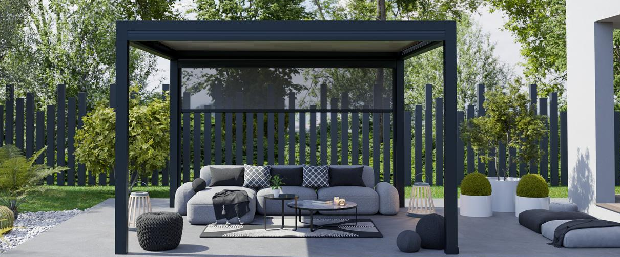 Une pergola bioclimatique en promotions lors des portes ouvertes Azenco les 12 et 13 janvier 2024