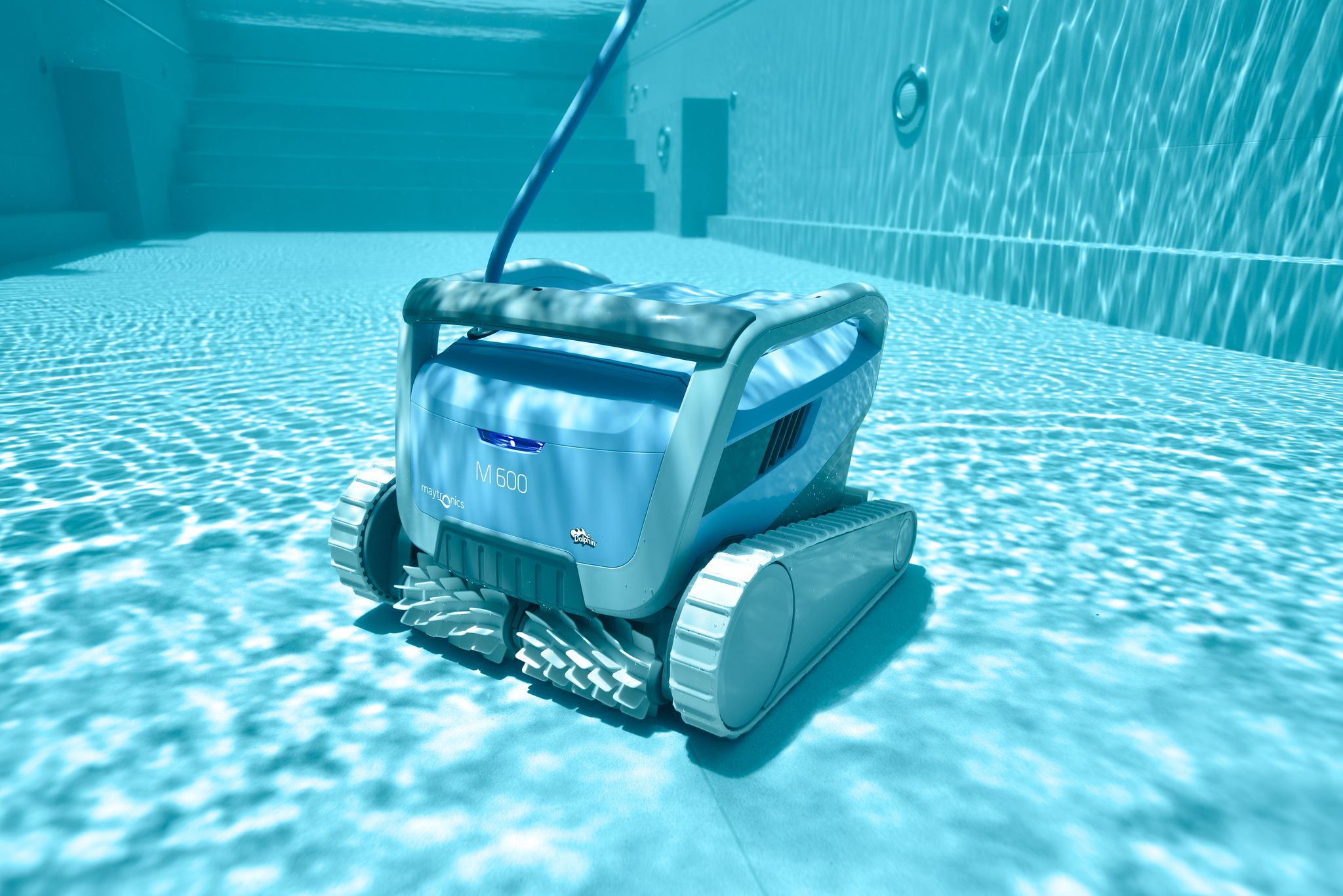 Robot nettoyeur piscine Dolphin S50 - La Boutique Desjoyaux
