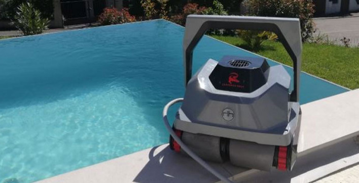 Le robot de piscine Crocodile Rock de la marque Hexagone