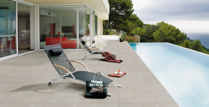 Des dalles et margelles pour terrasses ou plages de piscines