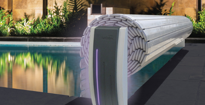 La couverture automatique de piscine Bali de chez Sofatec