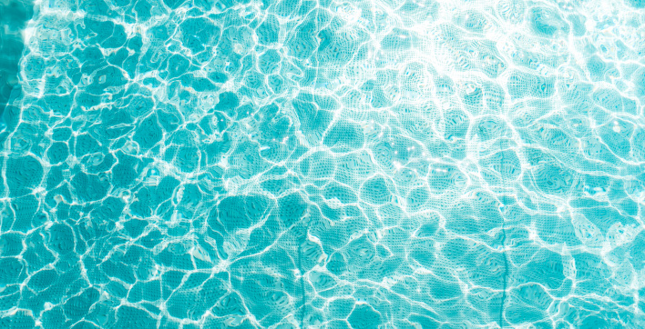 Comment entretenir l'eau de sa piscine en cas de fortes chaleurs