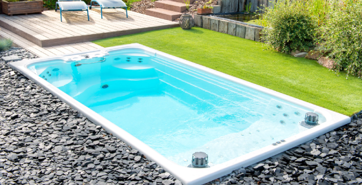 Le concept hybride mi-piscine, mi-spa signé Aquilus