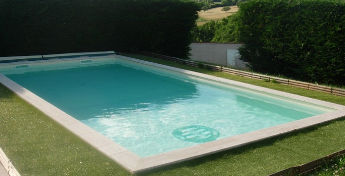 Jusqu’où peut-on personnaliser son revêtement de piscine ?