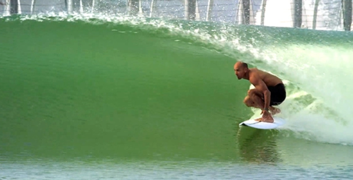 Surf Abu Dhabi, la plus grande piscine à vagues artificielle au monde