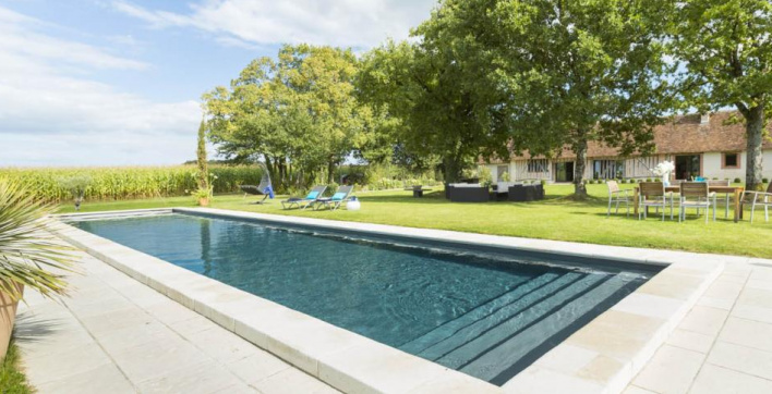 Mondial Piscine et ses piscines en béton armé