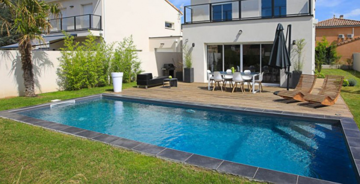 Une piscine Aquilus creusée modèle Bora