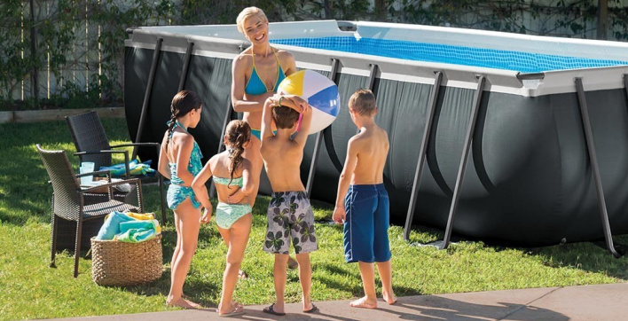 Une piscine en kit signée Intex