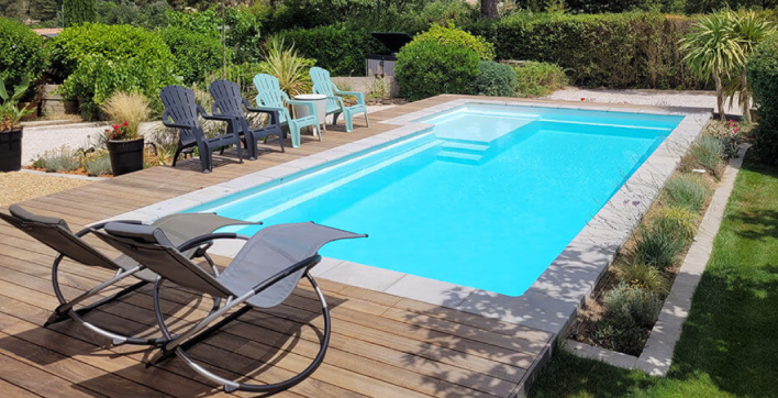 La piscine Larimar, un modèle de piscine coque qui entre dans la garantie 30 ans d'Alliance Piscines