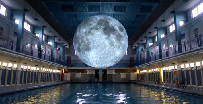 Museum of the moon - Piscine Pailleron