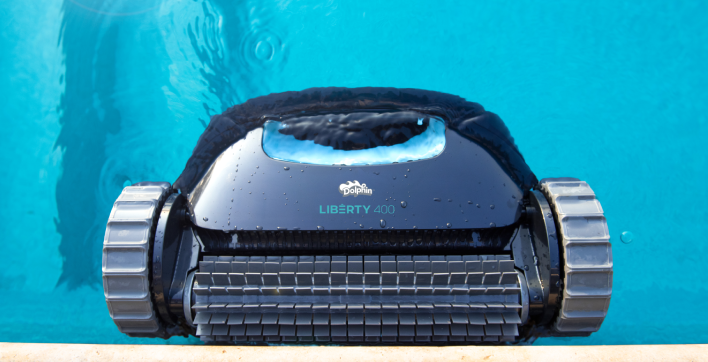 Le Liberty 400, un robot nettoyeur sans fil de piscine signé Maytronics