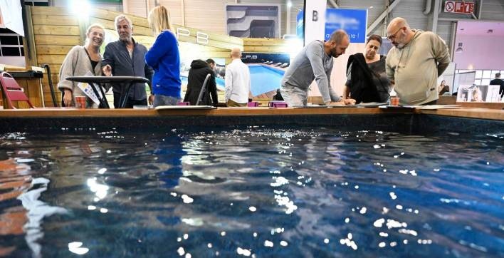 Une piscine hors sol exposée au Salon Piscine et Jardin de Marseille