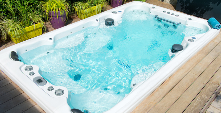 Un spa de nage compact signé Aquilus