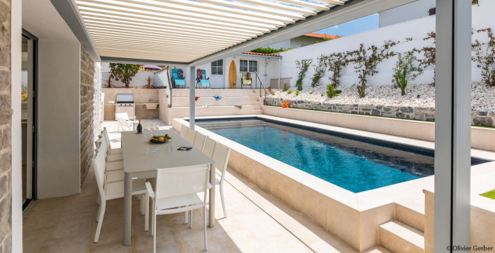 La medaille d'argent de la catégorie rénovation aux Trophées de la piscine 2021