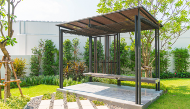 Un exemple d'aménagement de jardin avec l'installation d'un pavillon