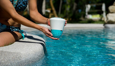 Ico d'Ondilo veille sur la qualité de l'eau de la piscine