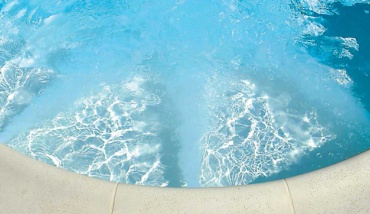 Escalier balnéo BEACHNESS - PISCINES Magiline