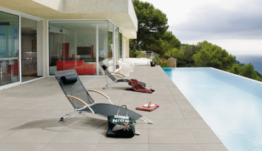 Des dalles et margelles pour terrasses ou plages de piscines