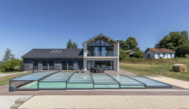 La sécurité de la piscine assurée par un abri de piscine