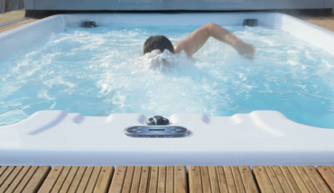 Le concept hybride, mi-piscine, mi-spa d'Aquilus